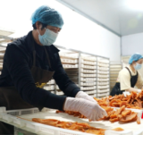 小车间托起大民生 湖南新田“家门口就业”编织幸福网