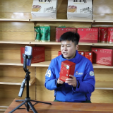 张华越：从“湘超冠军后腰”到“乡土带货前锋”