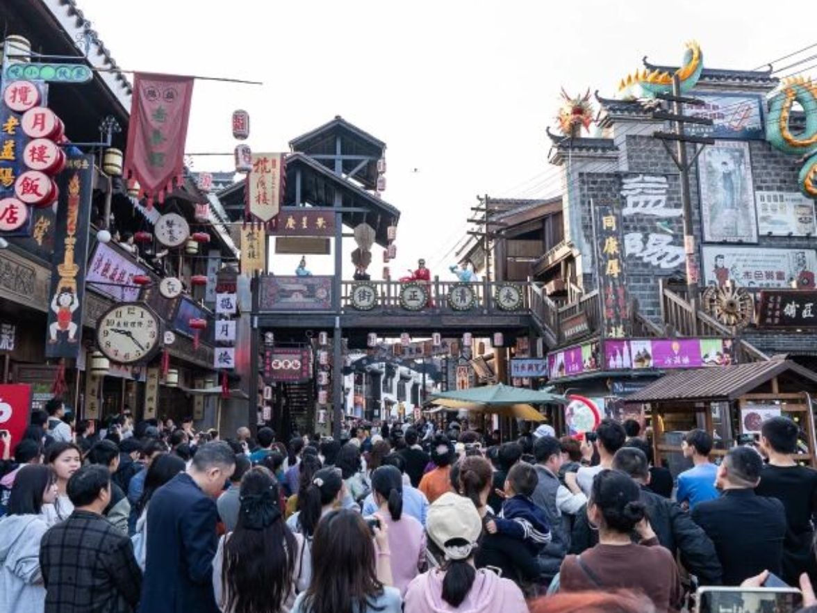 益阳马年打卡首选 | 明清古巷新春百乐汇，连嗨26天，这份“马”上快乐，请查收！