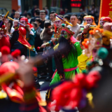 好评中国丨从“看景”到“入景”，文旅消费“上新”又“上心”