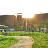 从握笔杆到握操纵杆——邵阳通航职院新生的技能成才路