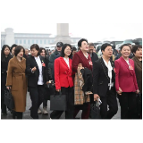 好评中国·两会热评丨一快一慢之间，是“一个都不能少”的民生承诺