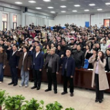 湖南新邵：6000名教师同上“一堂课”，只为当好学生的“引路人”