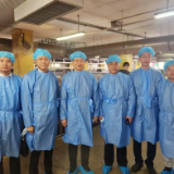 致敬！岗位学雷锋标兵丨64年，1000万头猪，零事故——这支湖南港澳保供团队怎么做到的？