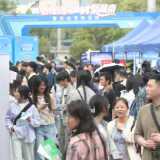 组图｜从湘江到嘉陵江：一场“才聚湖南”的千里奔赴，诚意看得见