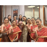 唐芳：一次自驾游爱上老挝