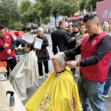 长沙开福区开展五四青年节公益义剪活动