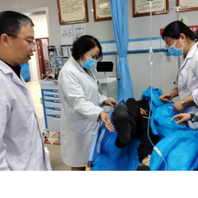 授课途中紧急救场！南华医院神经内科主任张平指导基层30分钟溶栓抢回患者