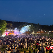“五一当燃”音乐嘉年华引爆茶陵 花湖谷首日迎客近5万人次