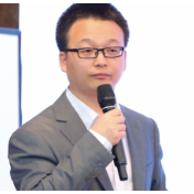 张雪的“飞驰人生”何以动人?