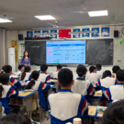 荷塘区教育教学研究指导中心一行到市第十九中学开展教学视导