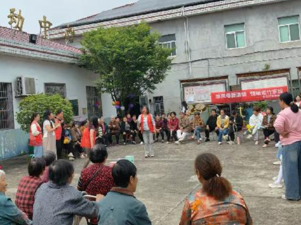 谭家山镇紫竹村：一场暖心活动 传递感恩与温暖