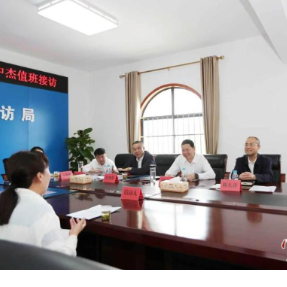 刘中杰在市信访局接访：用心用情化解信访难题 扎实务实办好民生实事
