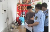 学生吐槽邵阳职院后街“外卖店资质乱、卫生差”，大祥区市场监管局出手了