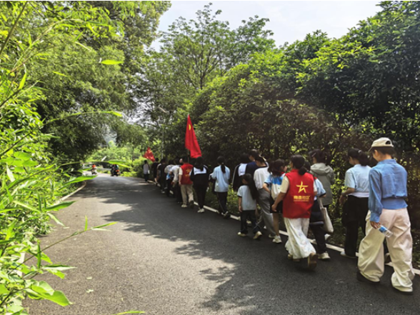 走！去上一堂“会出汗”的思政课