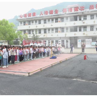守护 “一老一小”！汝城县开展消防宣讲演练活动