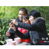 好评中国丨国际家庭日:涵养好家风 共筑家国梦