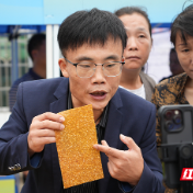 匠星耀株洲 奋进新征程丨刘秋良：田埂上开直播 让乡土好物走向全国