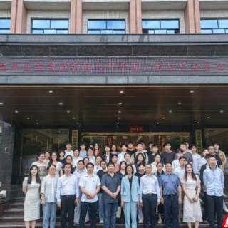 郴州市中小企业服务中心：把招聘会搬进生产车间