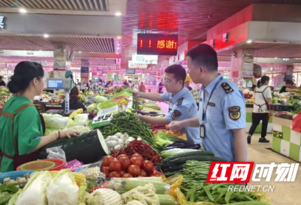衡阳市市场监管局开展预防野生蘑菇中毒宣传进市场活动