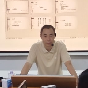 匠心育人廿三载 奋楫笃行践初心——记湖南财经工业职业技术学院优秀教师匡孟秋