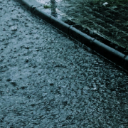 未来三天湘北、湘中局地大暴雨并伴强对流天气，注意防范次生灾害风险