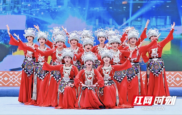 2026年邵阳绥宁苗族四月八姑娘节开幕(图2)
