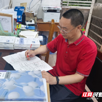 朱小奎：杏坛耕耘卅五载 初心如磐铸师魂
