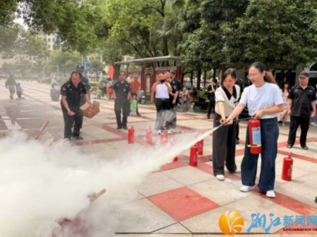 聚焦民生需求 筑牢安全防线——咸嘉新村社区多措并举推进民生安全服务