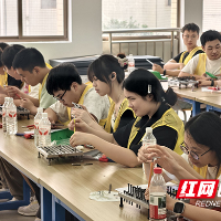 湖南有色金属职院开展“青春跟党走,匠心筑制造”参观研学活动