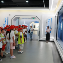 沉浸式体验，湖南科技创新展陈中心举办公益科普课堂活动