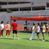 郴州市苏园中学：绿茵逐梦 少年当燃