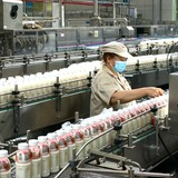 “企”航·蓝月谷｜湖南小洋人超额领跑1-4月增长11%