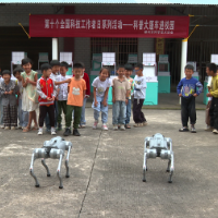 “移动科技馆”开进校园 孩子们家门口乐享“科普盛宴”