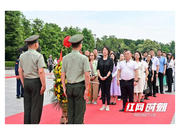 双语｜海外华文媒体走进湘潭：红色基因与“老字号”在这里同频共振