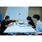湖南省大学生创业指导工作室创业门诊走进湖南劳动人事职业学院