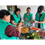 荷塘区宋家桥村粽香传情暖人心