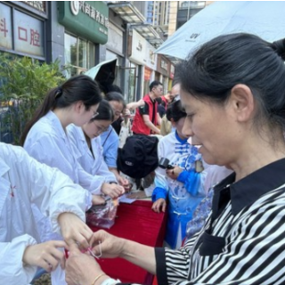 端午氛围感拉满!长沙金线巷社区把中医养生、民俗趣味活动搬进小区