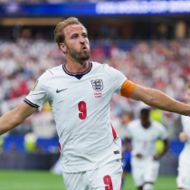 世界杯 | 英格兰4:2战胜克罗地亚 凯恩平队史世界杯进球纪录