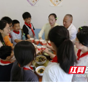 烟火致谢师恩！衡山县宝米小学这场乡村毕业典礼暖心治愈