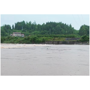 组图丨湖南沅陵：迎战持续强降雨筑牢防汛安全线