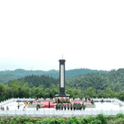 山河鉴·无名的丰碑 | 77载寻踪，只为300余位东北忠魂归乡