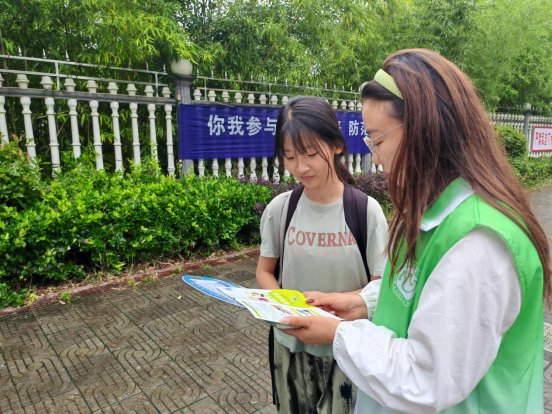 你我参与 守护未来 托口镇开展防范青少年药物滥用宣传活动 