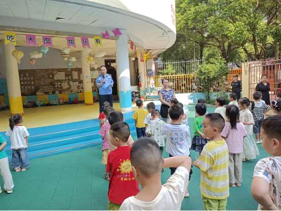 市公安局：这堂“安全课”送进幼儿园，萌娃直呼“记住了！”