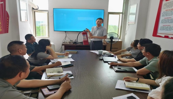 市委编办：警钟长鸣 以练促防