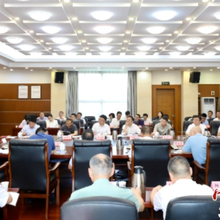 朱健主持召开耒阳市、衡山县经济高质量发展专题座谈会