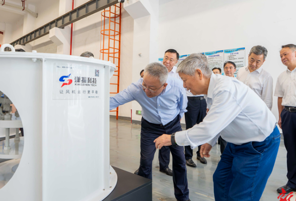 沈晓明到湖南大学调研并主持召开座谈会