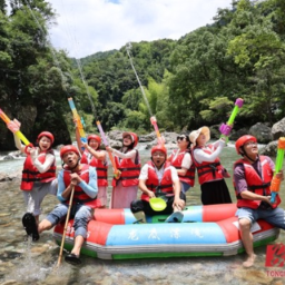 拉开夏日旅游序幕 通道龙底生态漂流激情开漂
