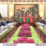 习近平同纳米比亚总统恩代特瓦会谈