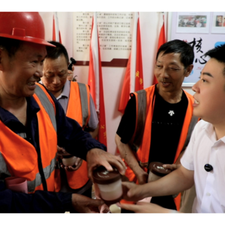 蒸湘区：雁城暖阳照“新”路爱心驿站润民心